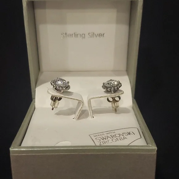 Swarovski Silver Crystal Stud Earrings - Picture 4 of 6